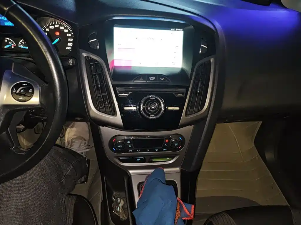 Ford Focus — миниатюра 9