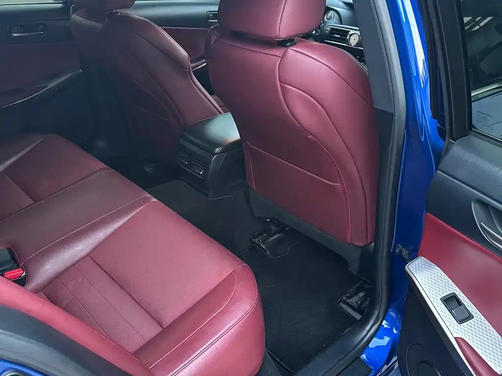 Lexus IS — миниатюра 10
