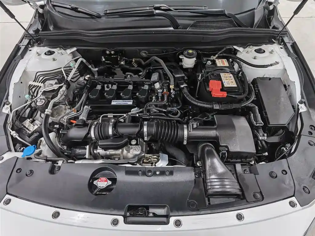 Honda Accord 2022 260TURBO Luxury