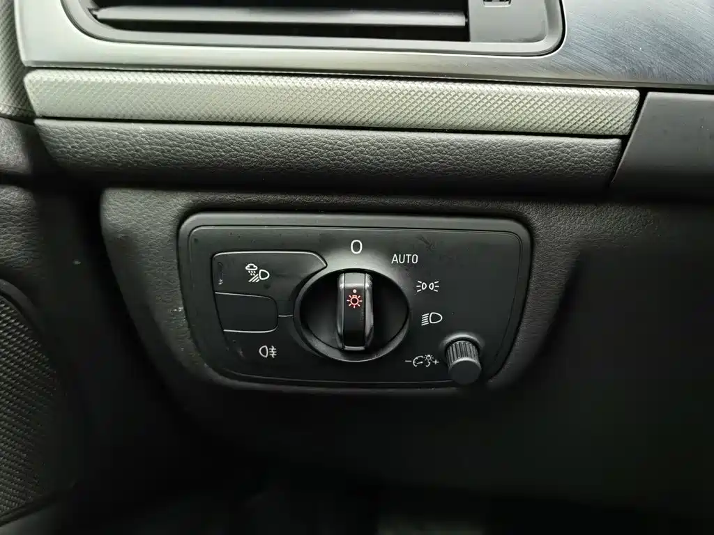 Audi A6L — миниатюра 21
