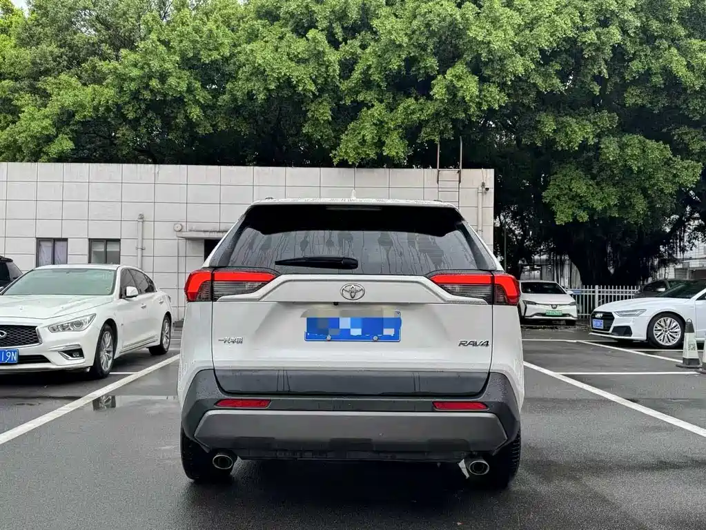 TOYOTA RAV4 RONGFANG