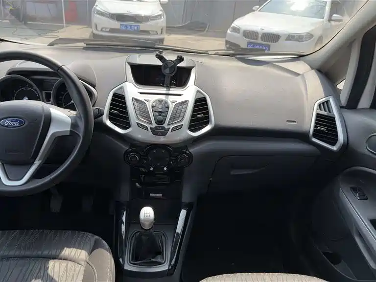 Ford EcoSport 2013 1.5L MT Luxury