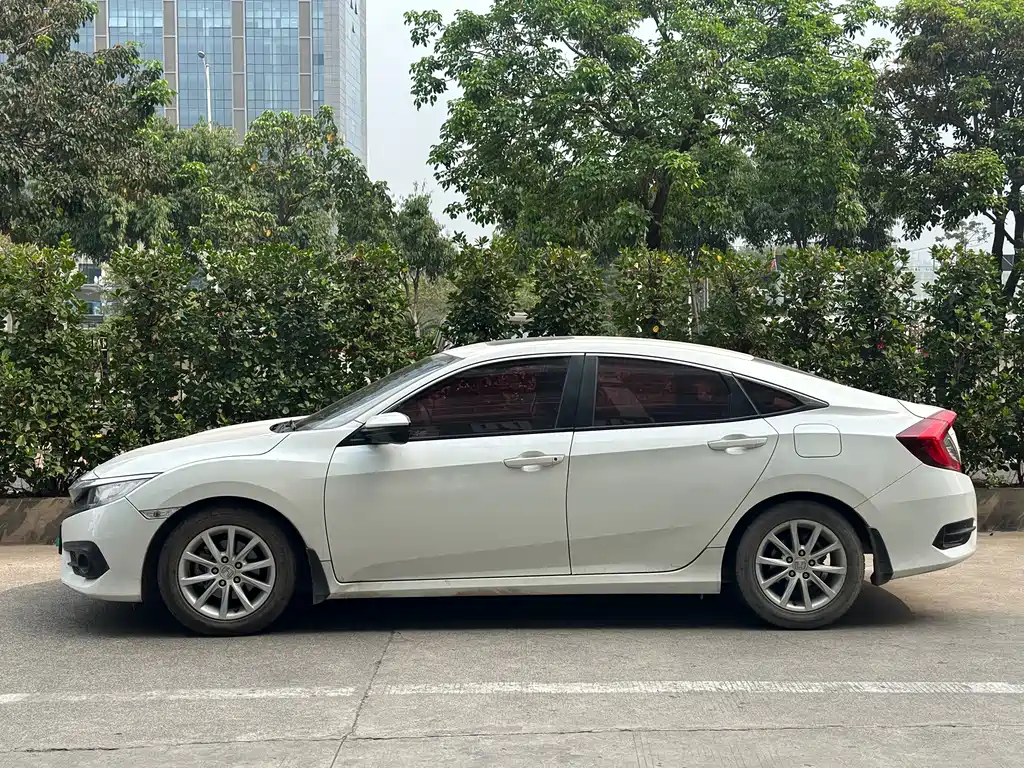 Honda Civic — миниатюра 2