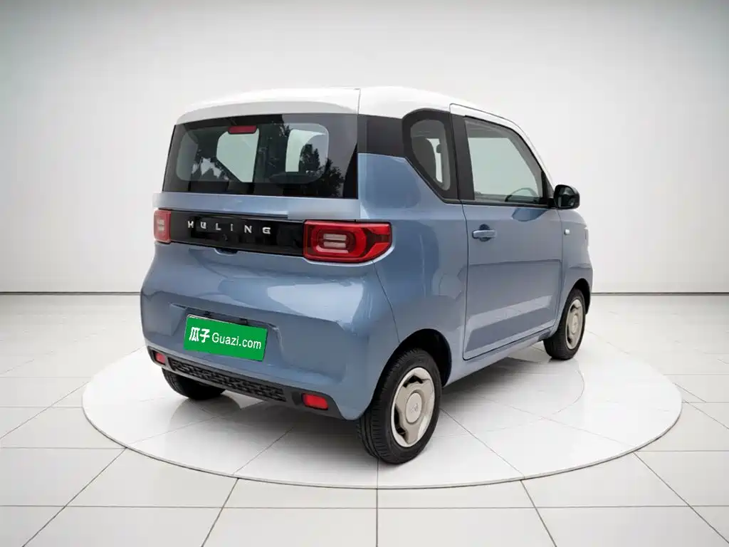 Wuling MINIEV — миниатюра 4