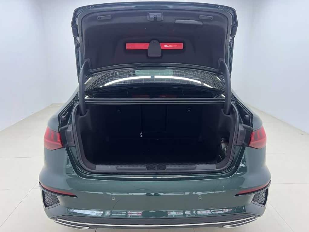 Audi A3 1.4 л 2023 г. Зелёный, пробег 45000 км