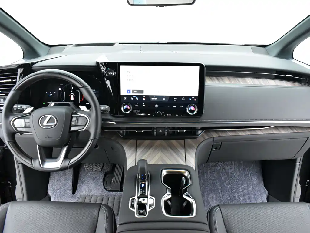 Lexus LM 2025 350h мест
