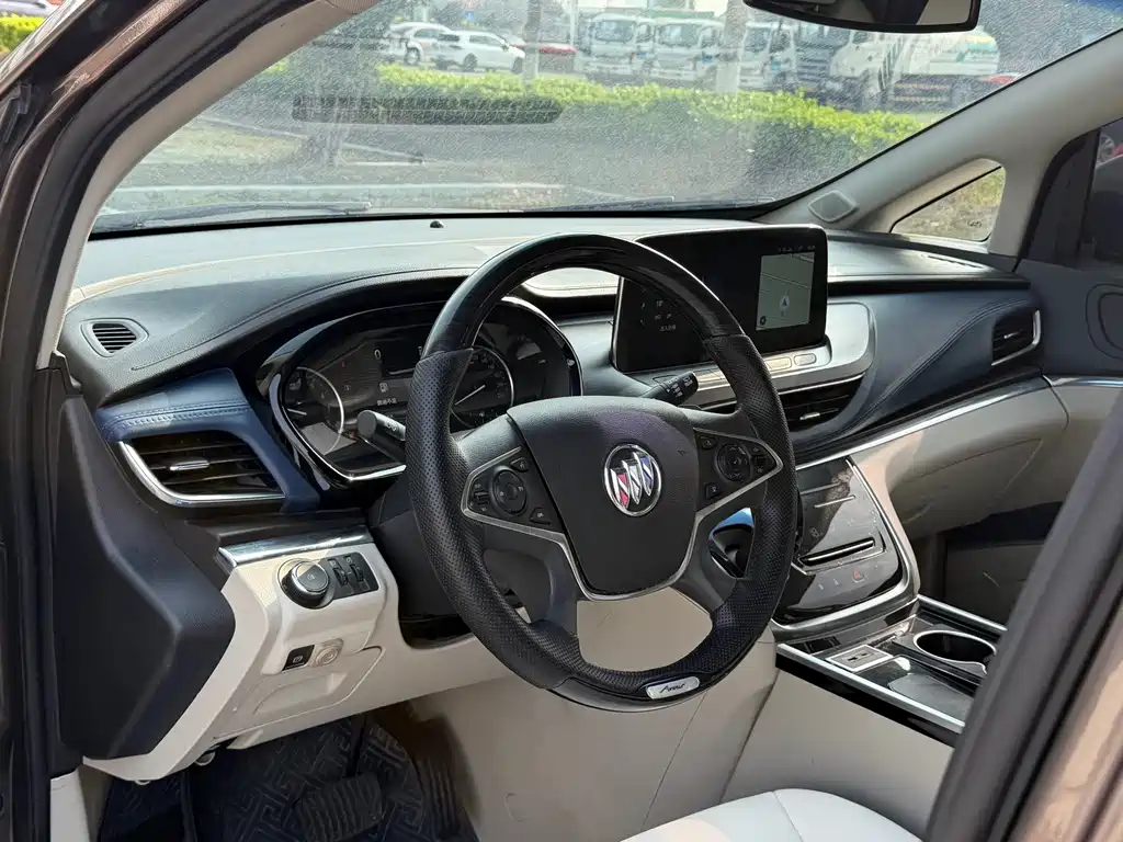 Buick GL8 — миниатюра 11