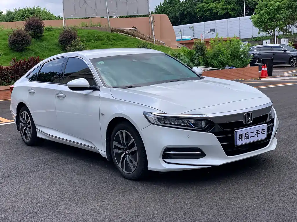 Honda Accord 2018 2.0L V
