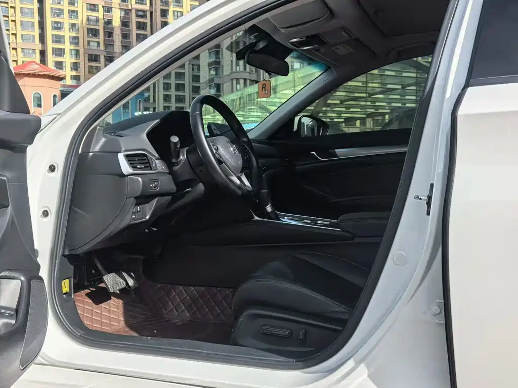 Honda Accord 2021 260TURBO Luxury