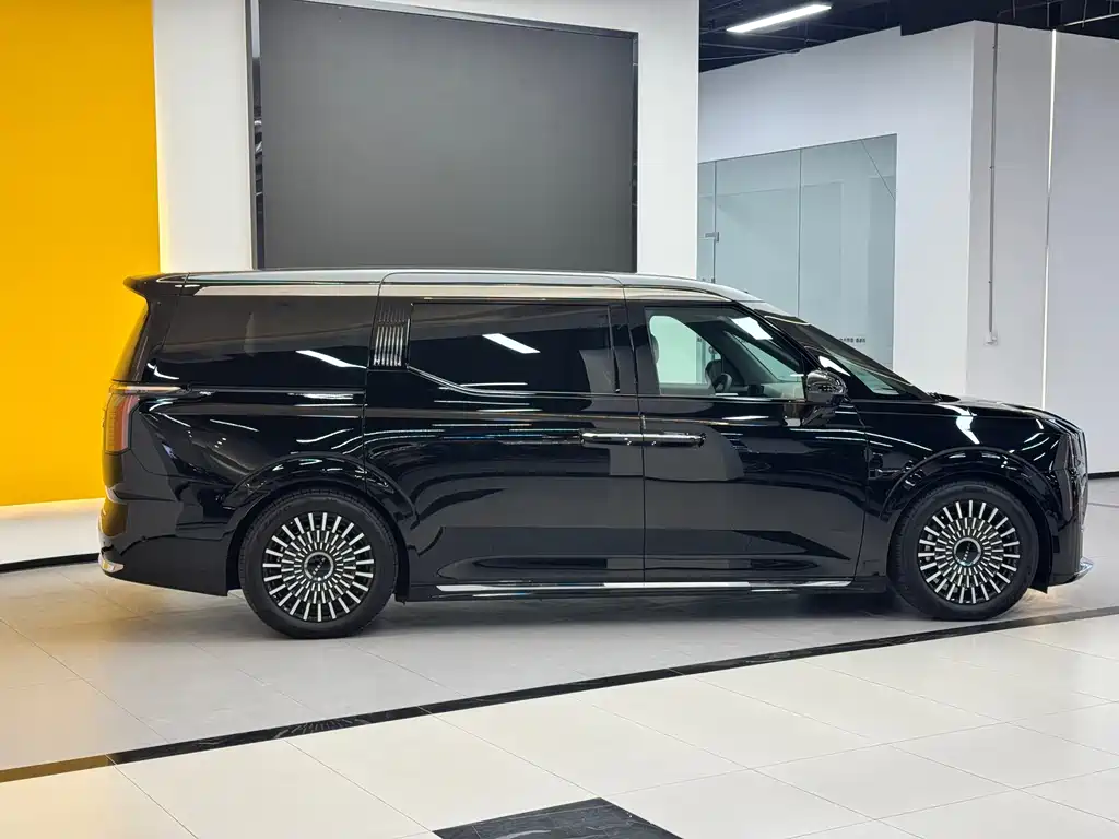 Zeekr 009 2024 мест 108kWh