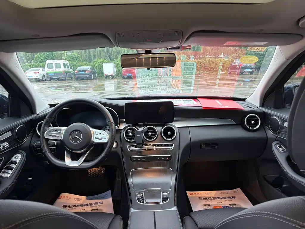Mercedes-Benz C-Class — миниатюра 8