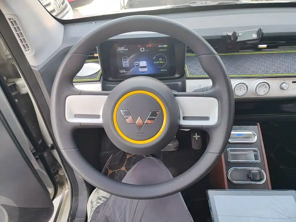 Wuling MINIEV — миниатюра 11