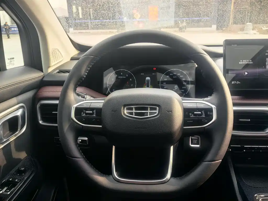 Geely Haoyue 2022 1.8TD DCT Luxury 7 мест