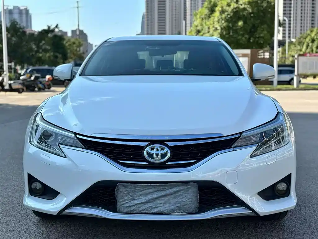 Toyota Reiz — миниатюра 2