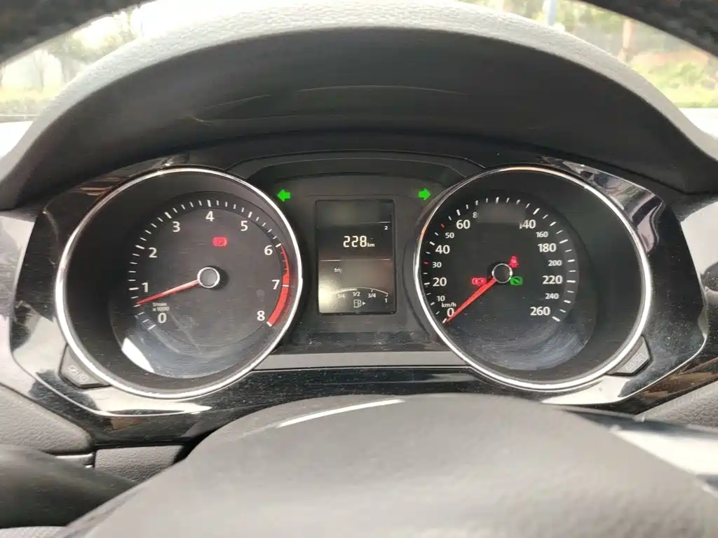 Volkswagen Sagitar — миниатюра 4