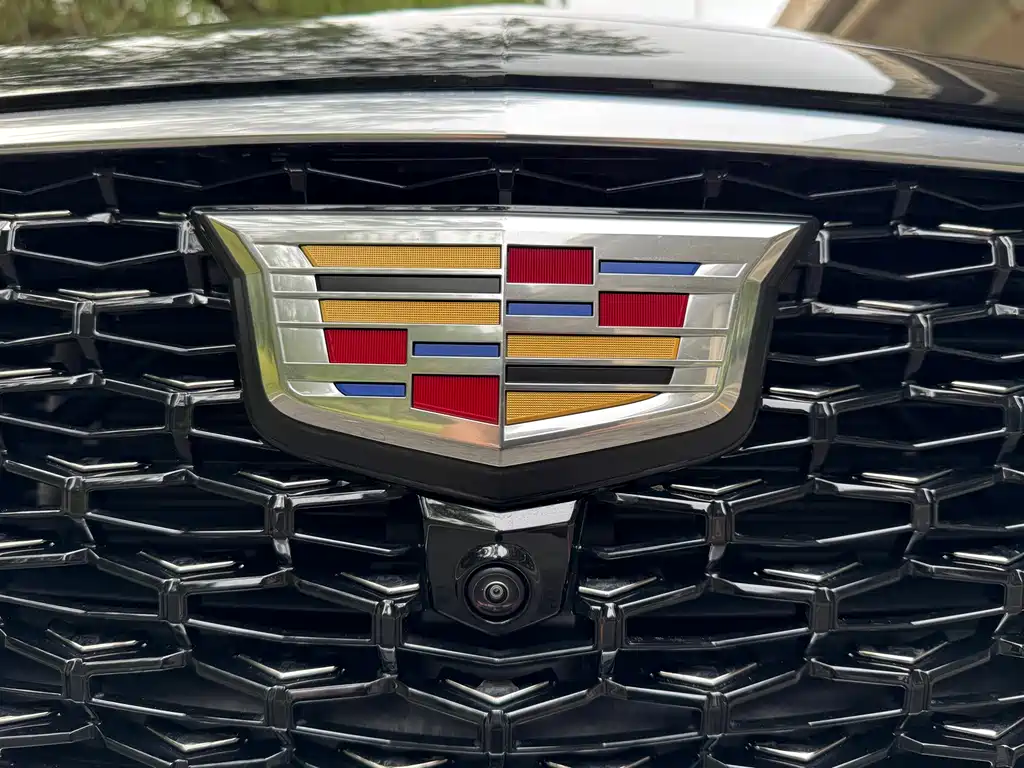 Cadillac CT5 — миниатюра 7