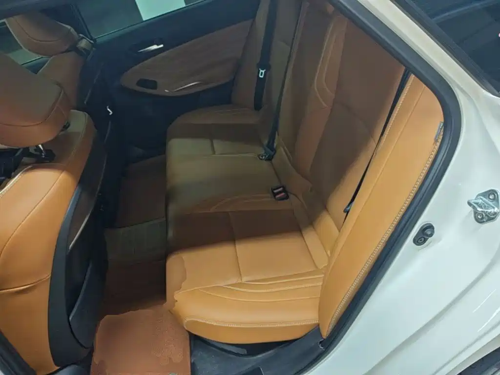 Toyota Avalon — миниатюра 17