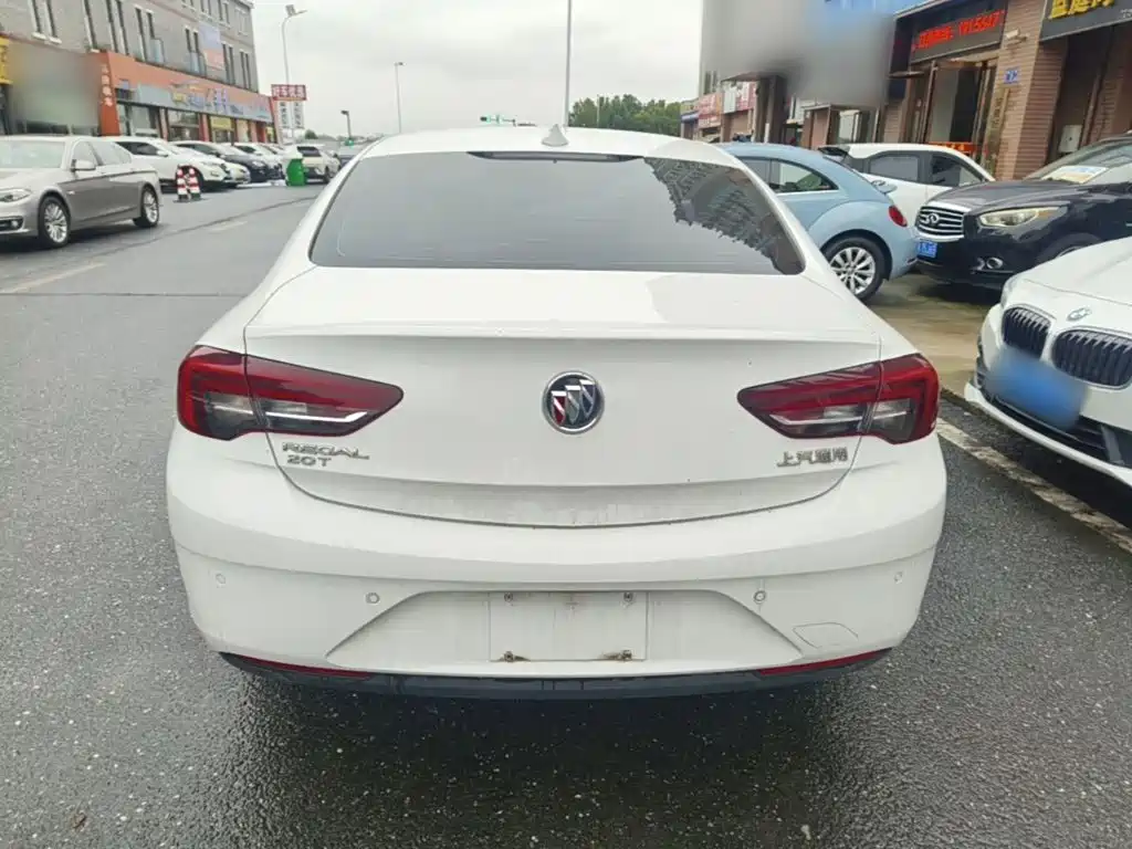 Buick Regal — миниатюра 6