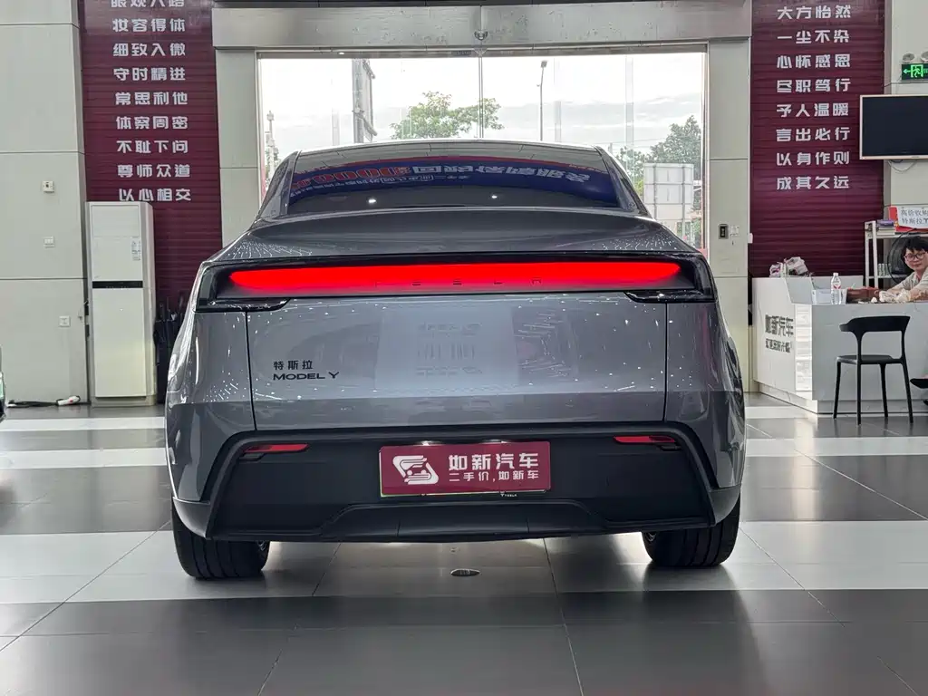 Tesla Model Y — фотографии объявления, Фото 7