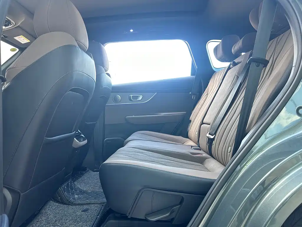Chery 8 PLUS 2025 290TGDI DCT Luxury