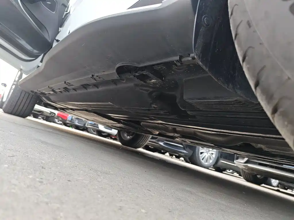 Mercedes-Benz GLC 2025 GLC 300 L 4MATIC 5 мест