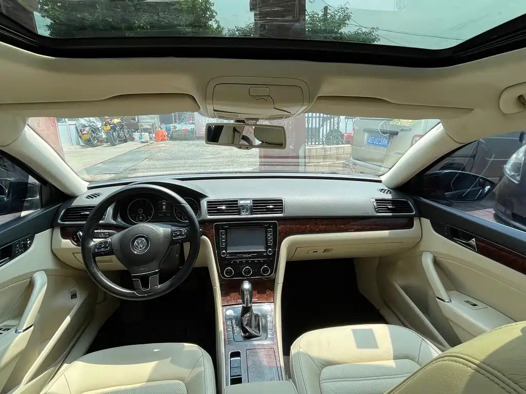 Volkswagen Passat 2013 1.8TSI DSG