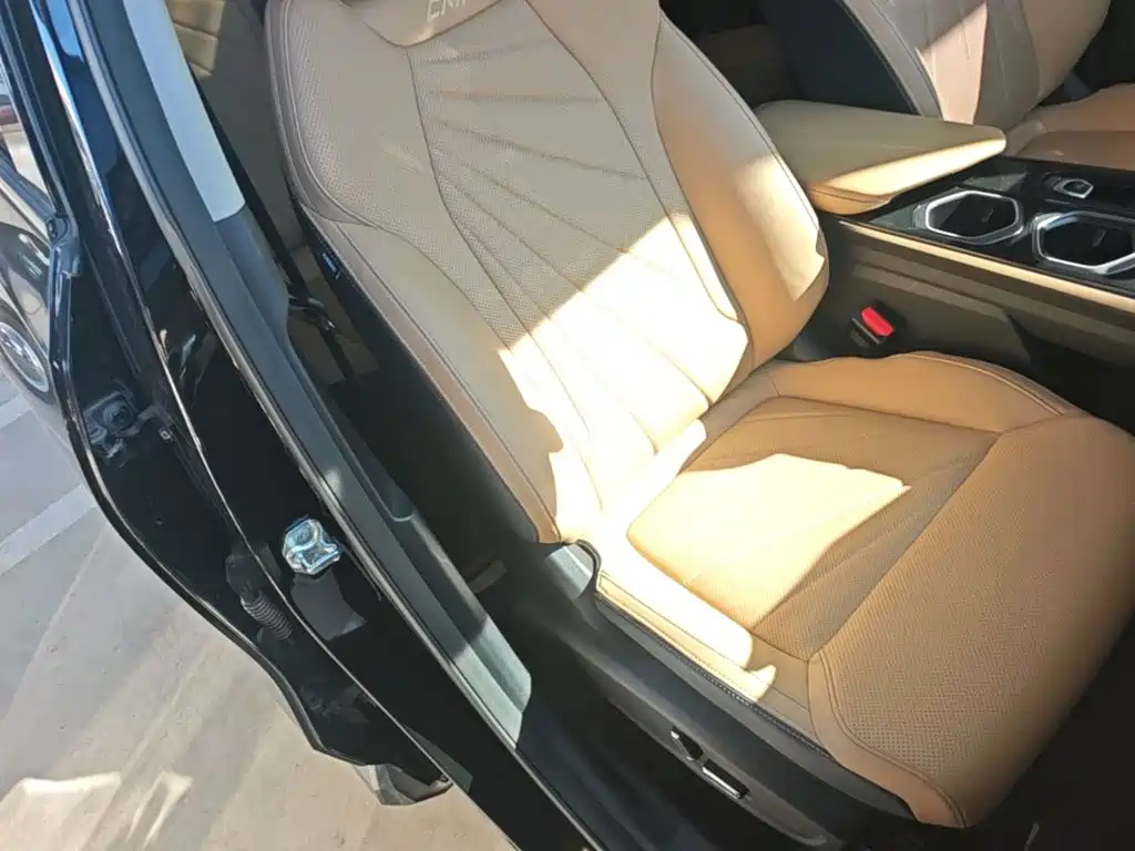 Geely Boyue L — миниатюра 25