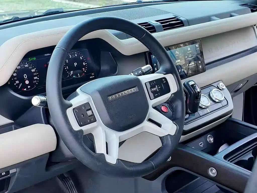 Land Rover Land Rover Defender 2021 110 P400 SE