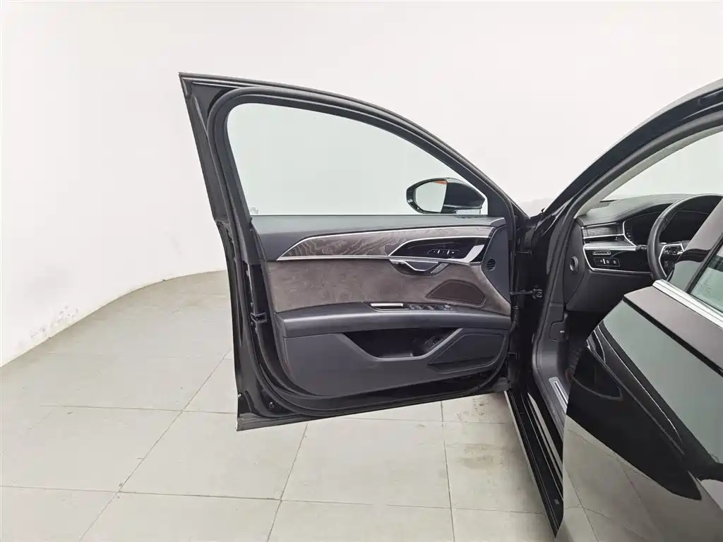 Audi A8 2022 A8L 50 TFSI quattro Comfort