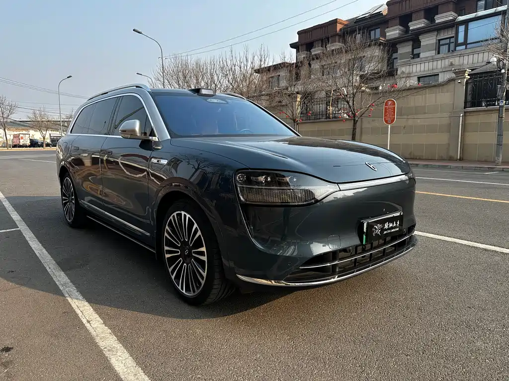 AITO ASK THE WORLD M9