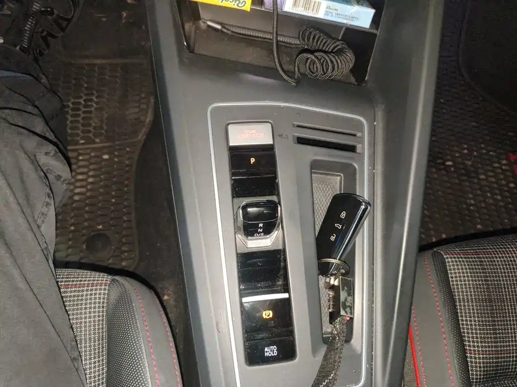 Volkswagen Golf GTI — миниатюра 15