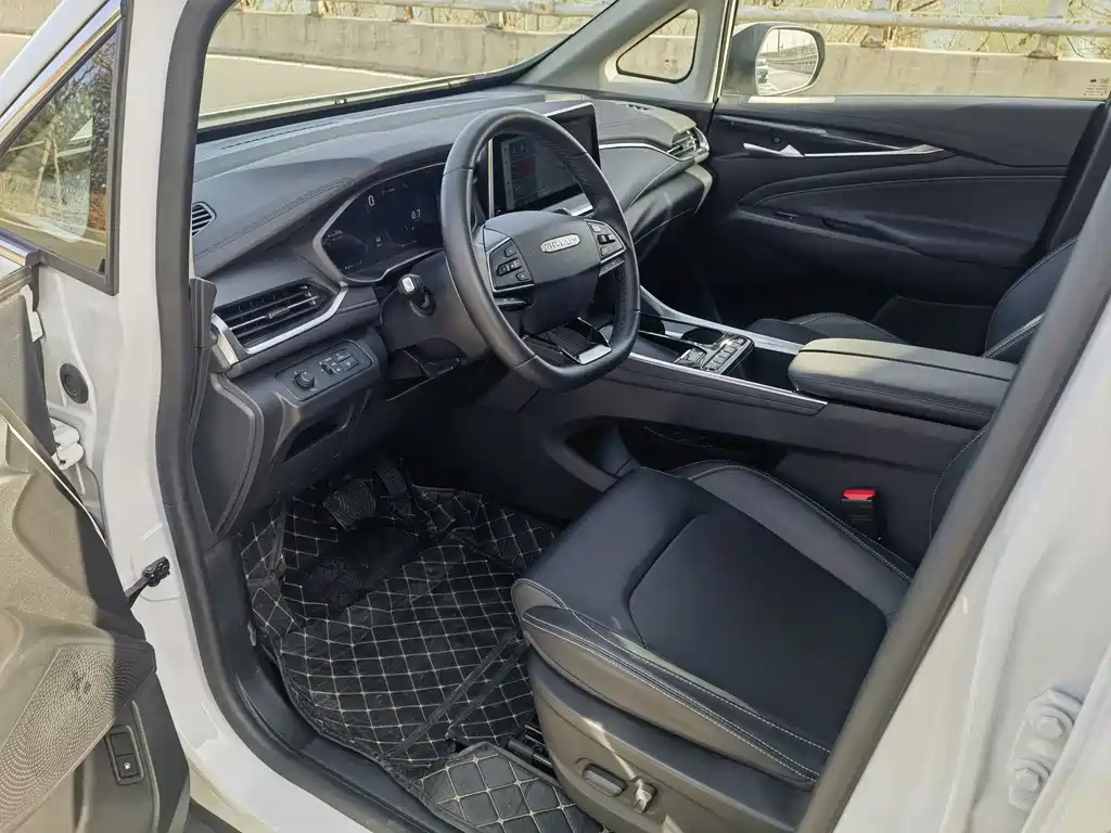 SAIC MAXUS CHASE G50