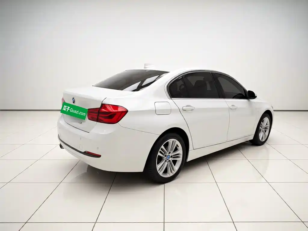 BMW 3 Series — миниатюра 4