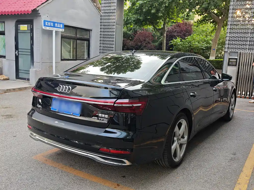 Audi A6L 2023 45 TFSI quattro