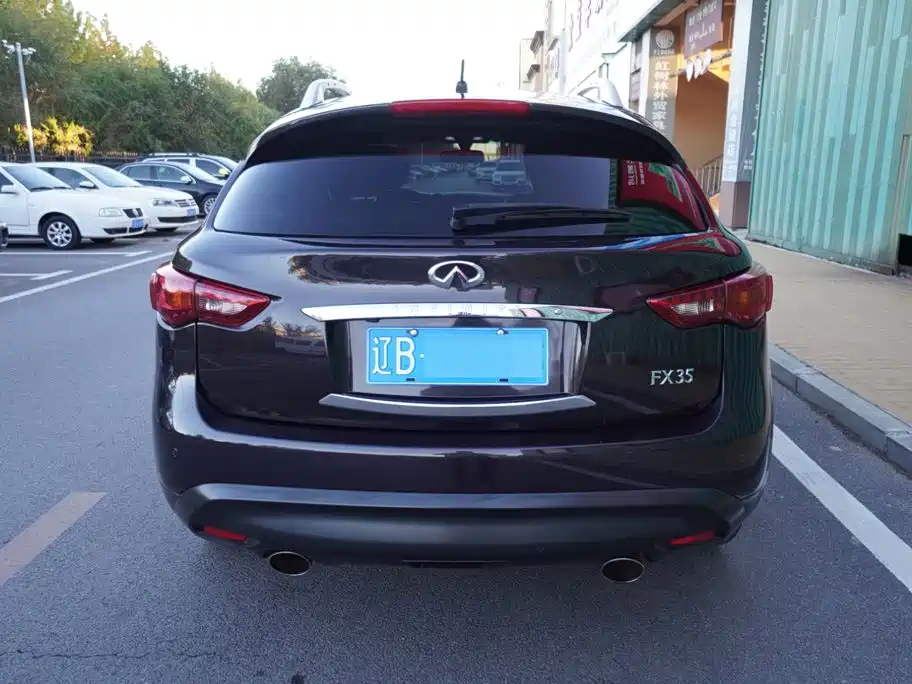 Infiniti FX — миниатюра 11