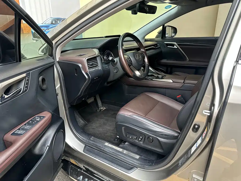 LEXUS RX