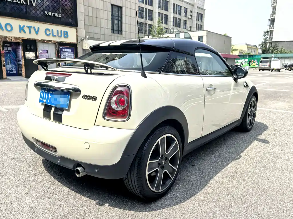 Mini Coupe 2012 1.6L COOPER