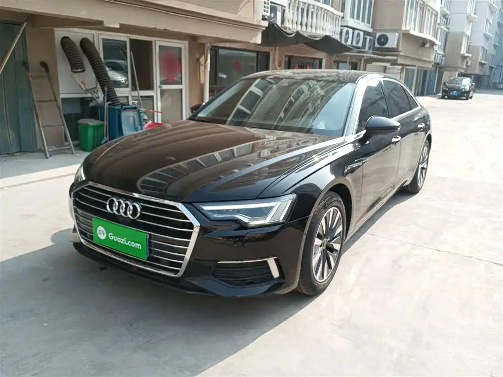 Audi A6L 2022