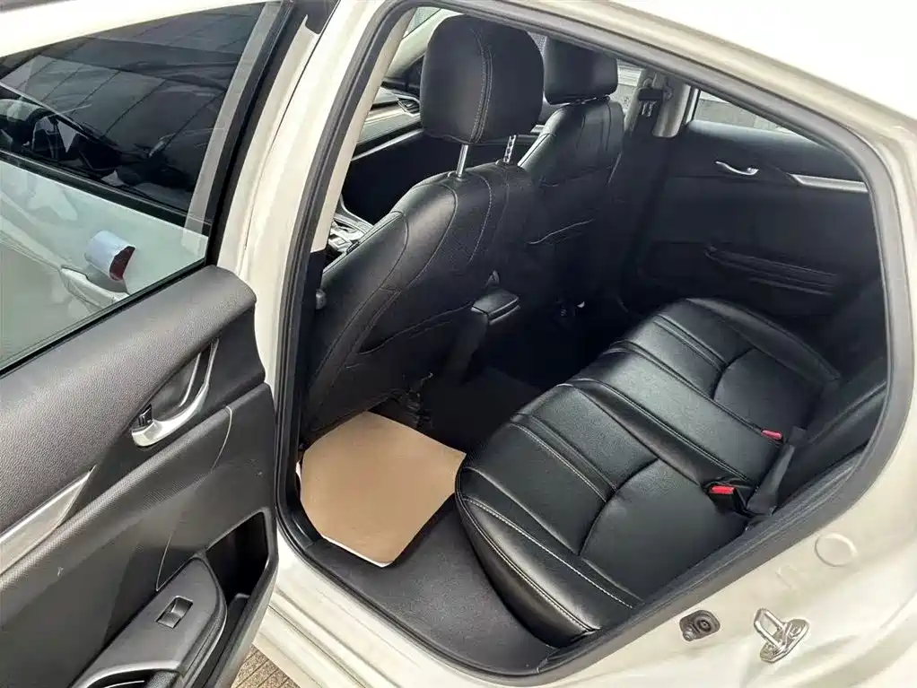 Honda Civic 2019 220TURBO CVT V