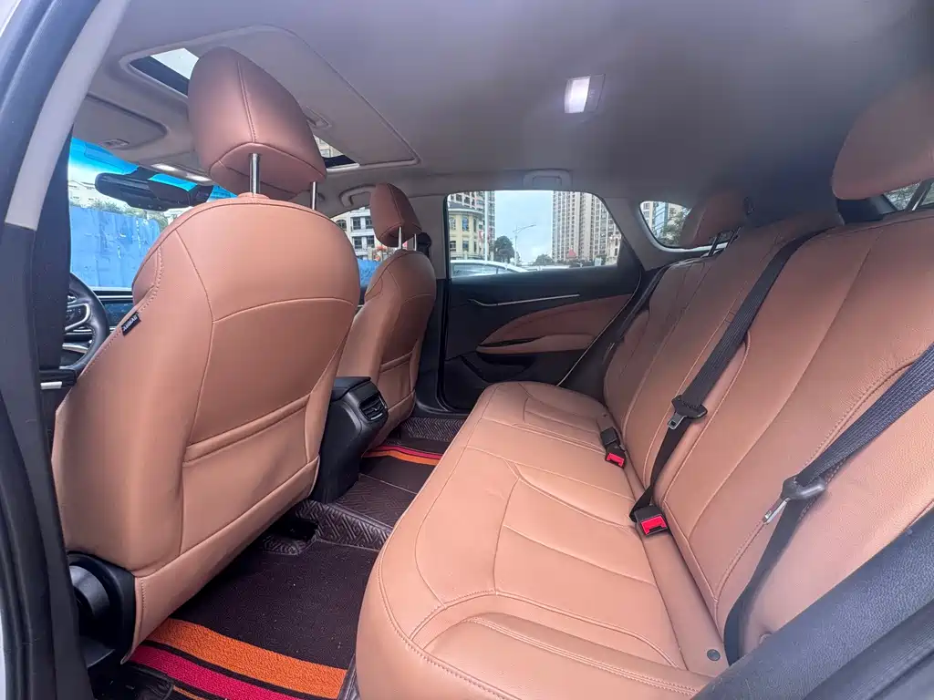 Buick Excelle — миниатюра 6