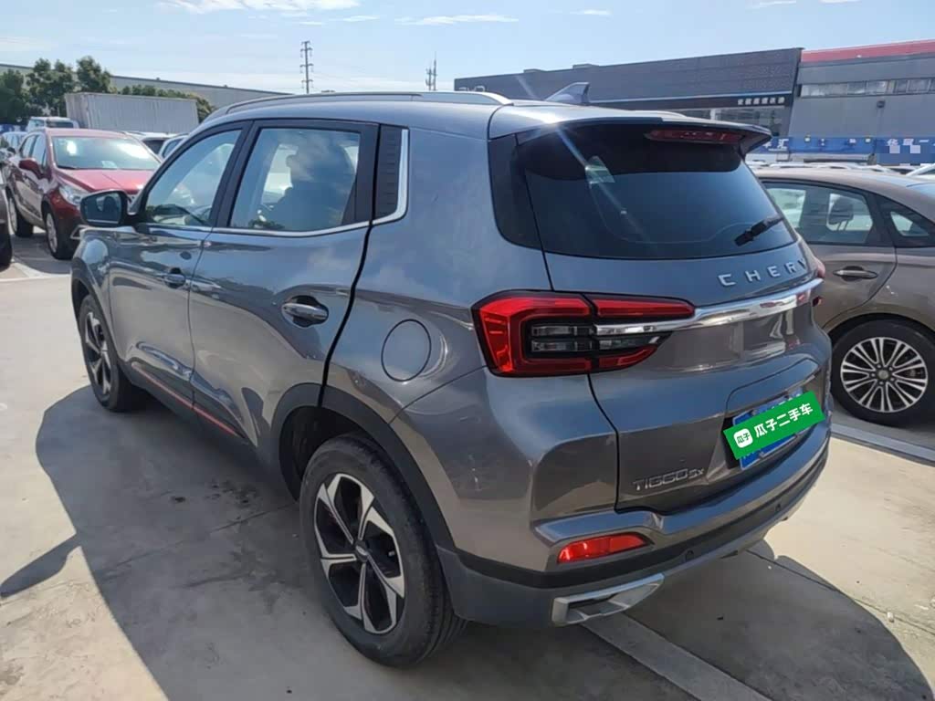 CHERY Tiggo 5x 1.5 л 2021 г. Серебристо-серый, пробег 33300 км
