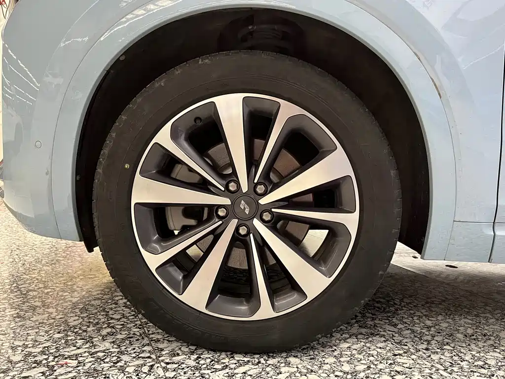 Li Auto Li ONE — миниатюра 15