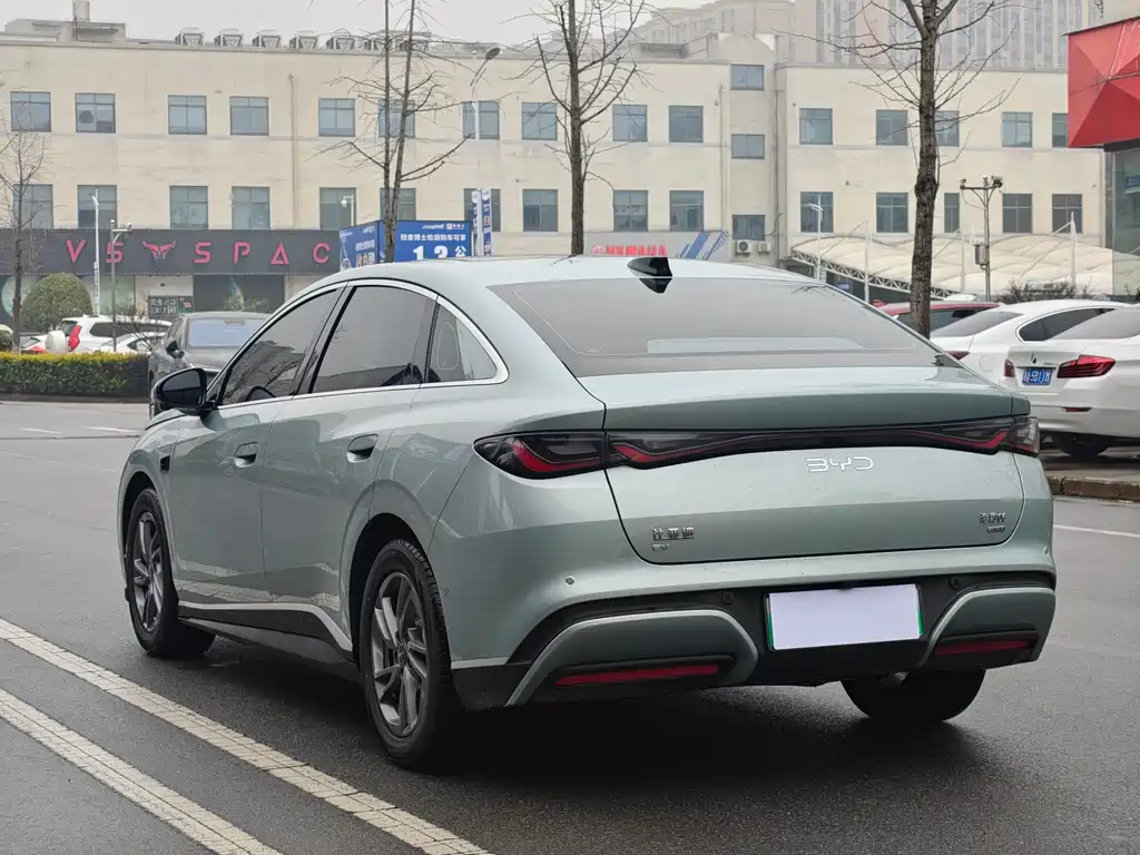 BYD SEAL 06 NEW ENERGY