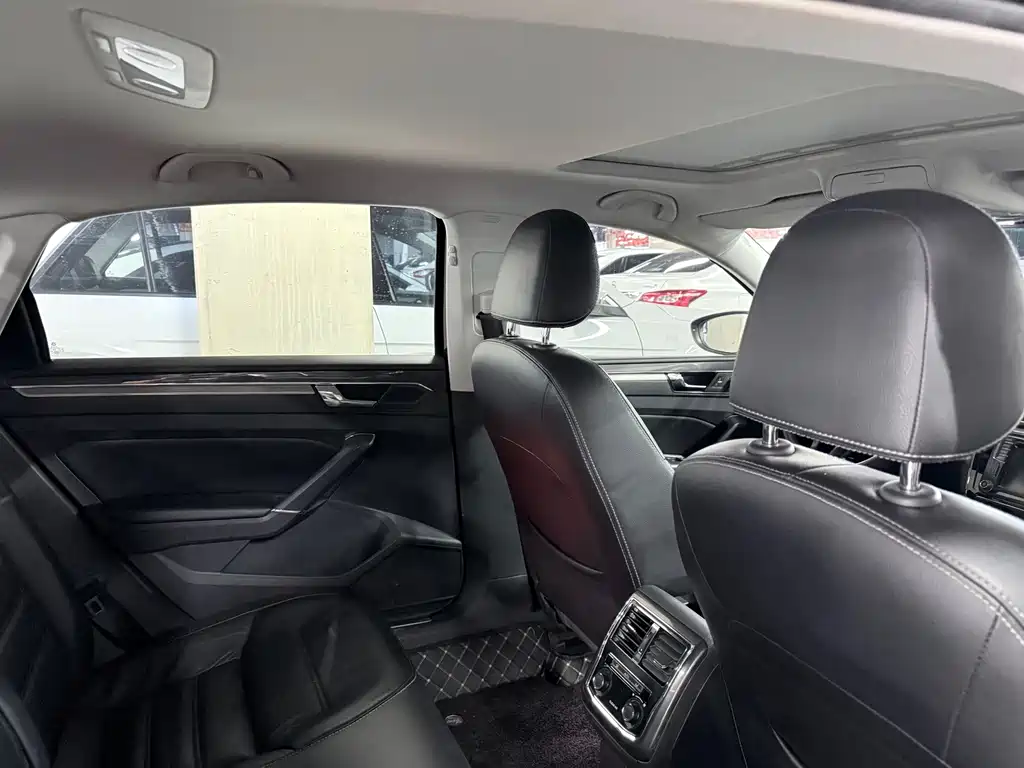 Volkswagen Passat — миниатюра 15