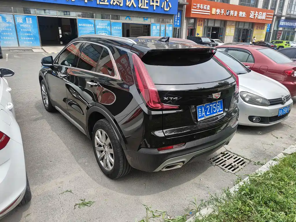 Cadillac XT4 2022 28T Luxury
