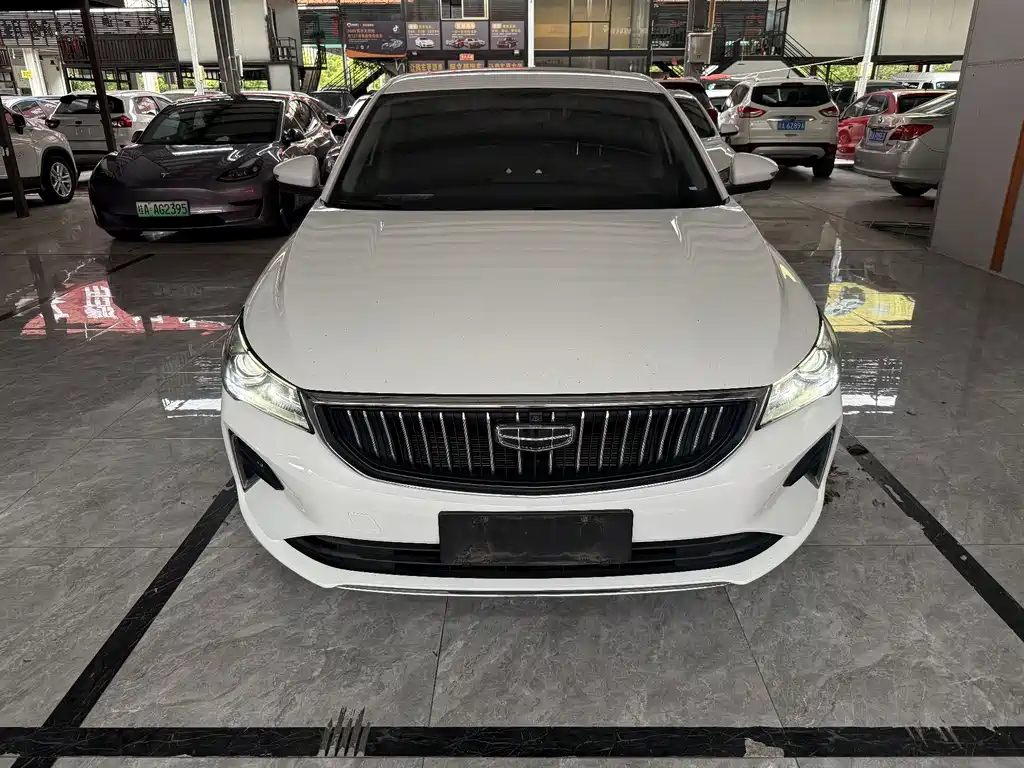 Geely Emgrand 4th Gen 1.5L CVT Premium Type, фото 2