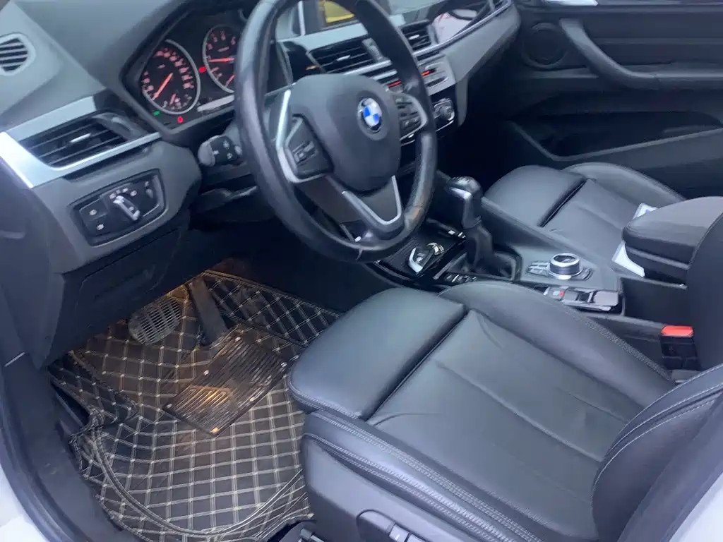 BMW X1 — миниатюра 6