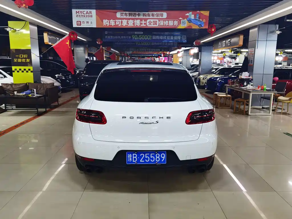 Porsche Macan — миниатюра 5