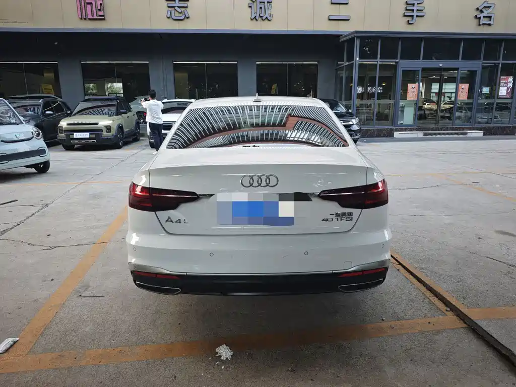 Audi A4L — миниатюра 4