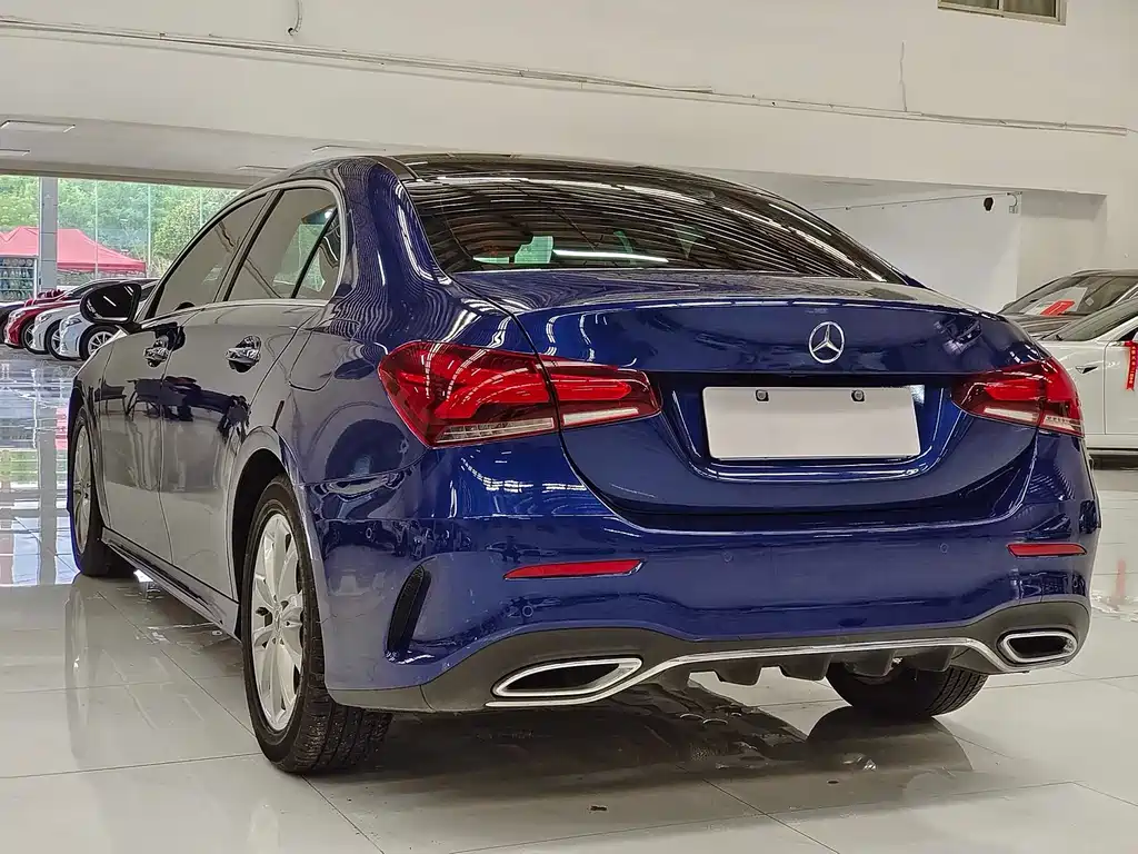 MERCEDES-BENZ A CLASS